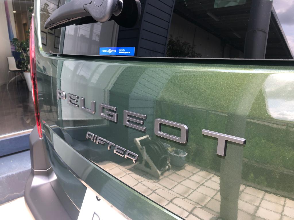 家族みんなでリフターでドライブ！（インテリア）