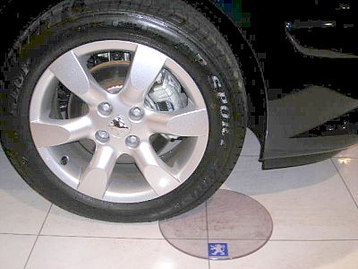 展示車入れ替え