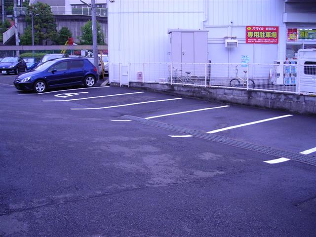 新しい駐車場です