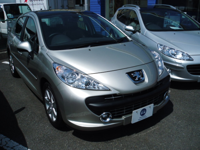 これって、新車？