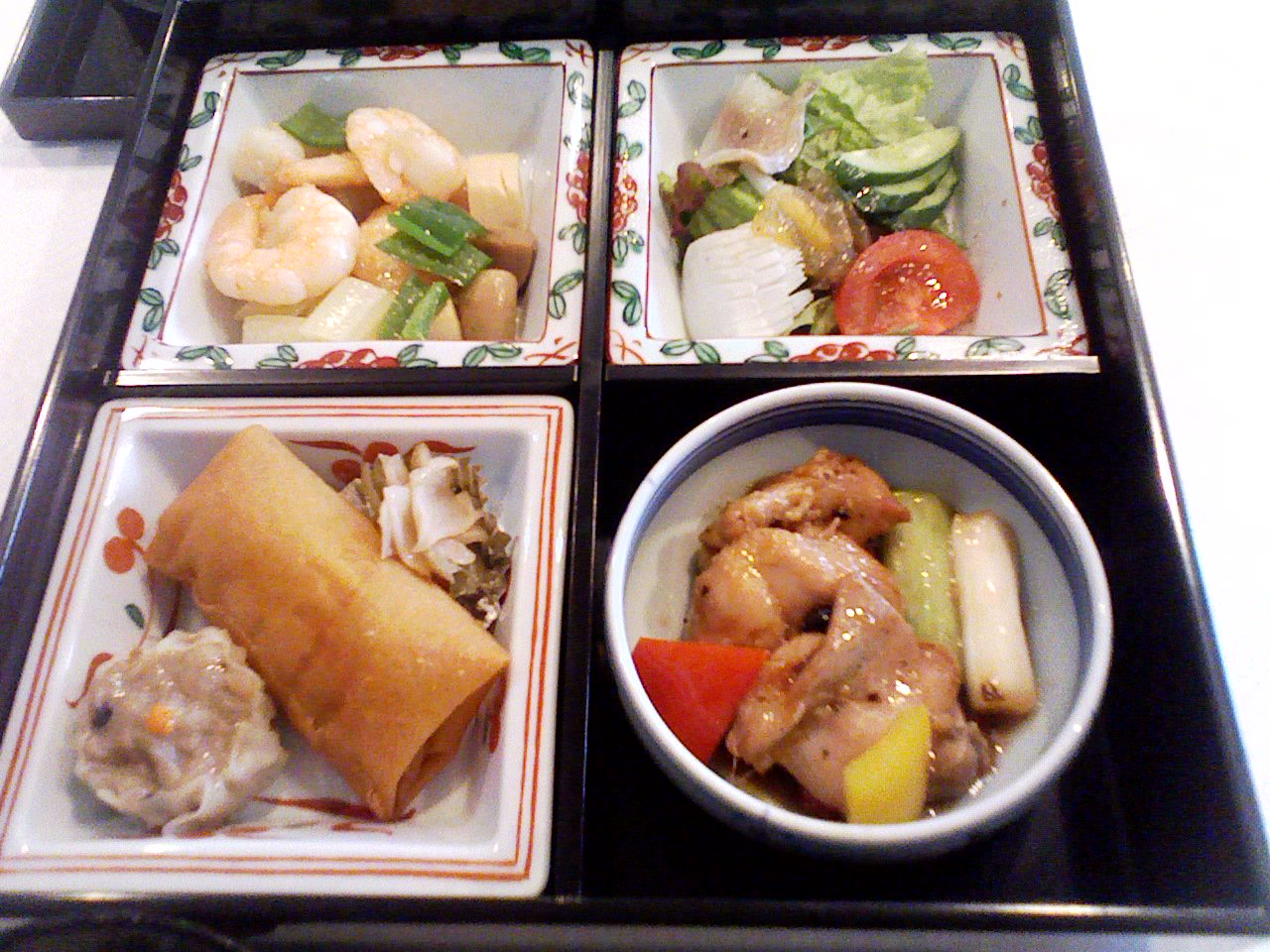 突撃！！私の昼ごはん