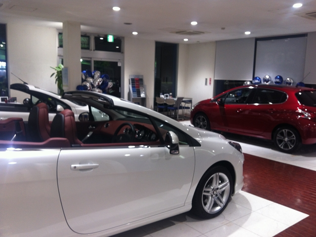 208　2号車入りました