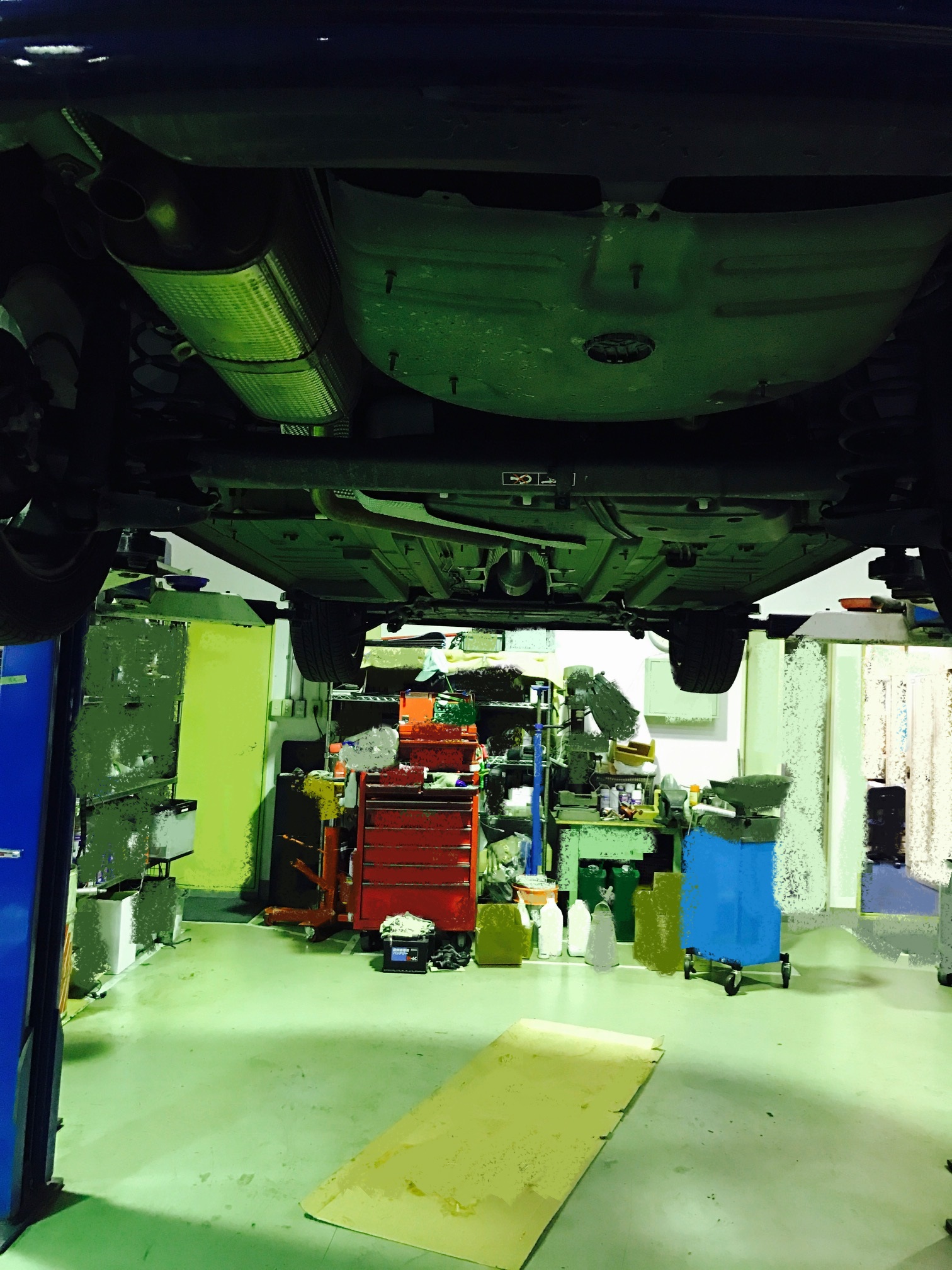 下からプジョー