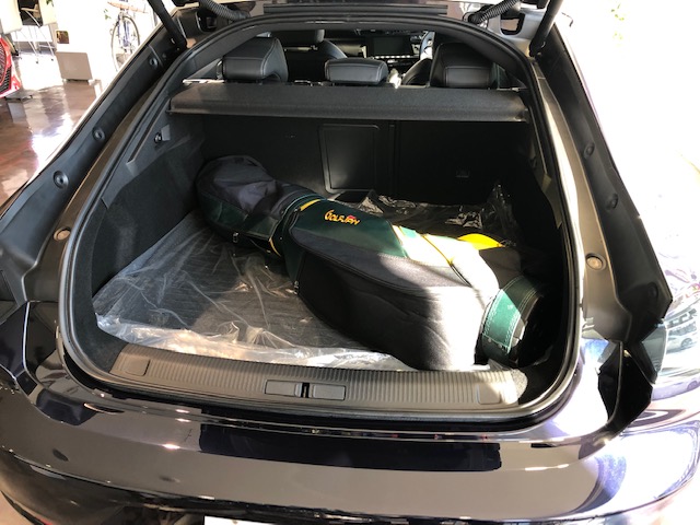 プジョー車にゴルフバッグを積んでみました～ｐａｒｔ２～（インテリア編）
