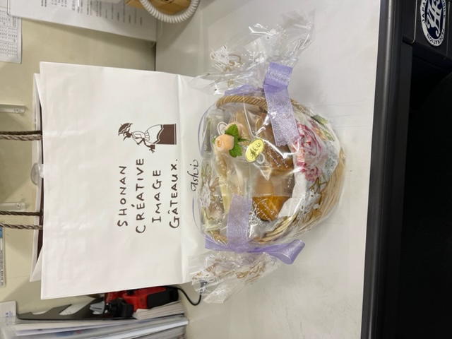 お菓子いただきました。
