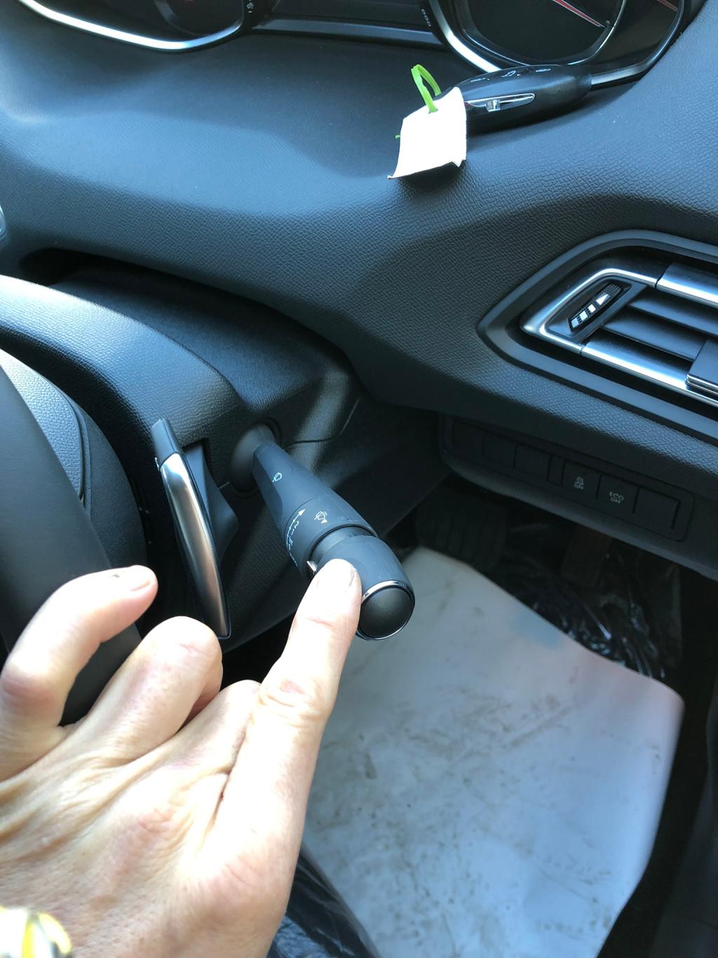 明日朝から雪予報。