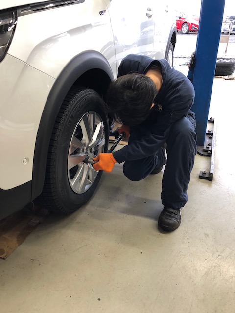 タイヤ入れ替えはお済ですか？