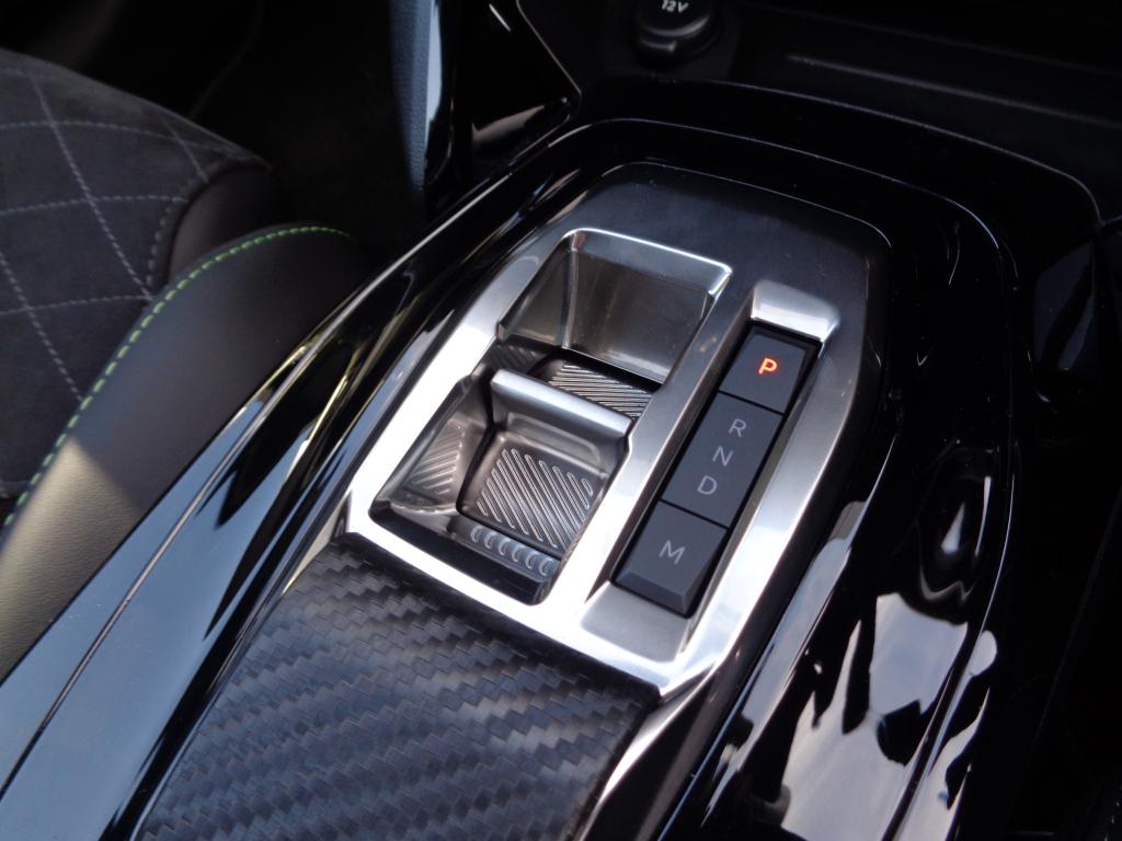 試乗車特別販売のお知らせ【208 GT パールホワイト　289万円　2023年式】