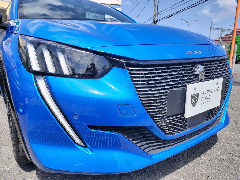 認定中古車208：ボディカラー：ヴァーティゴ・ブルー