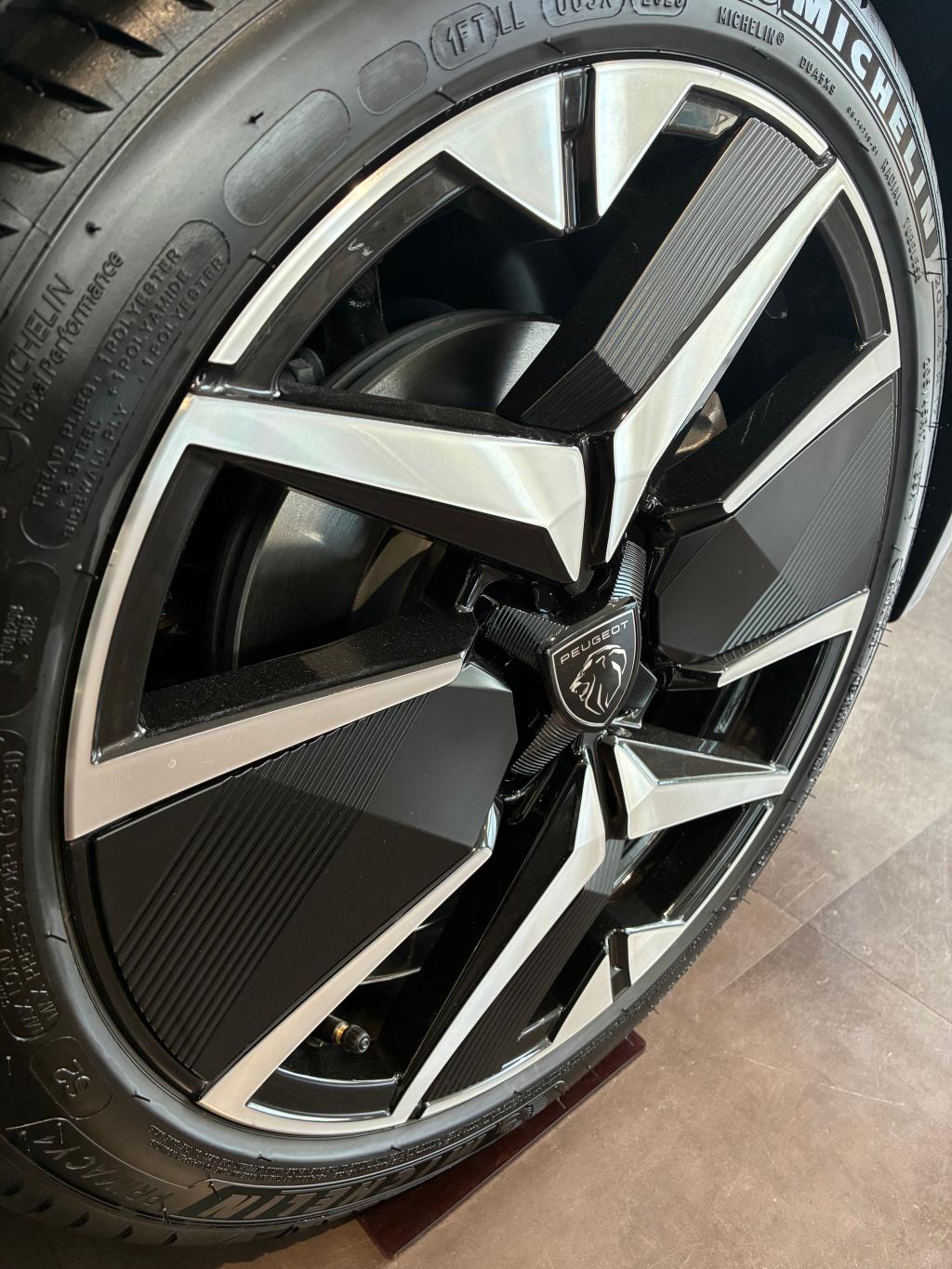 ホイールの名前（エクステリア）