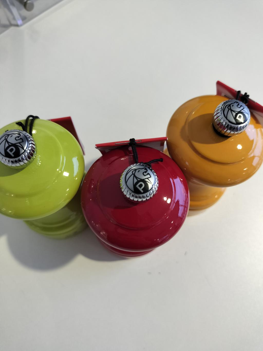 カラフルなプジョーのペッパーミル✨