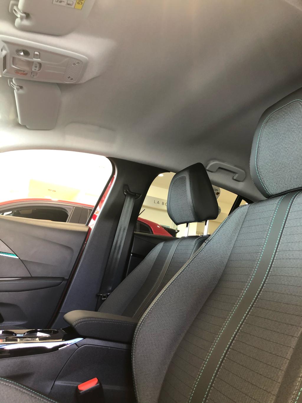 NEW208　Allure&GT Line展示★エクステリア&インテリアご紹介