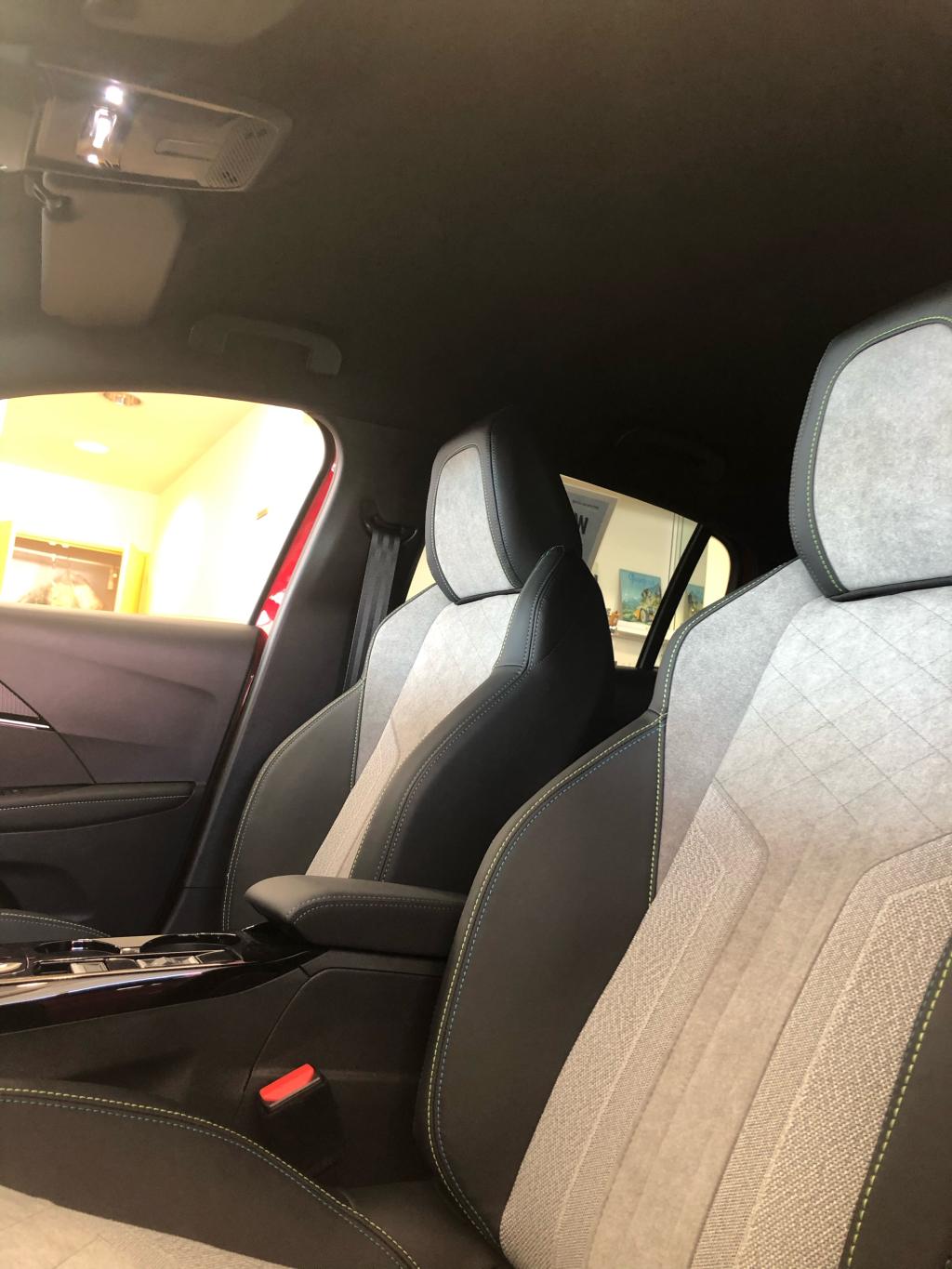 NEW208　Allure&GT Line展示★エクステリア&インテリアご紹介