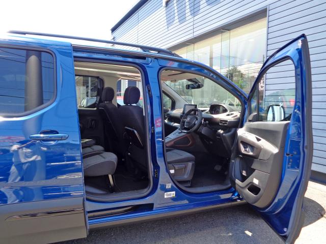 認定中古車入荷(エクステリア）