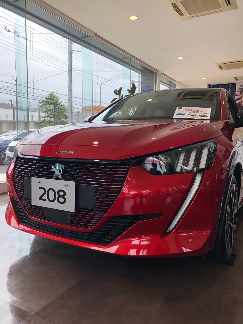 今話題の「e-208 GT Line 」★エクステリアの魅力★