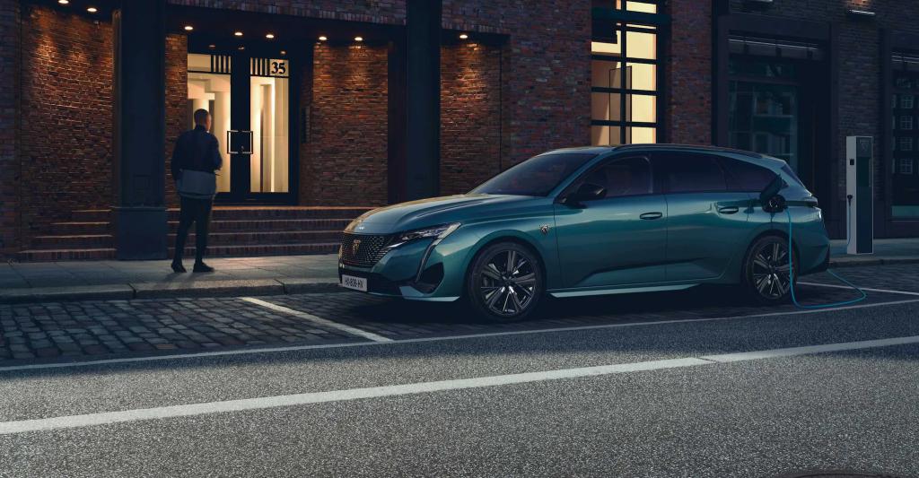 新型PEUGEOT308 GT HYBRIDについて（試乗感）