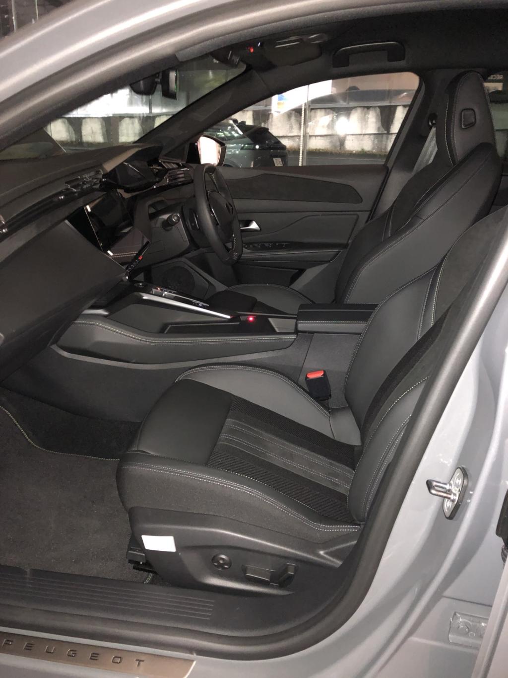 408GT (インテリア)