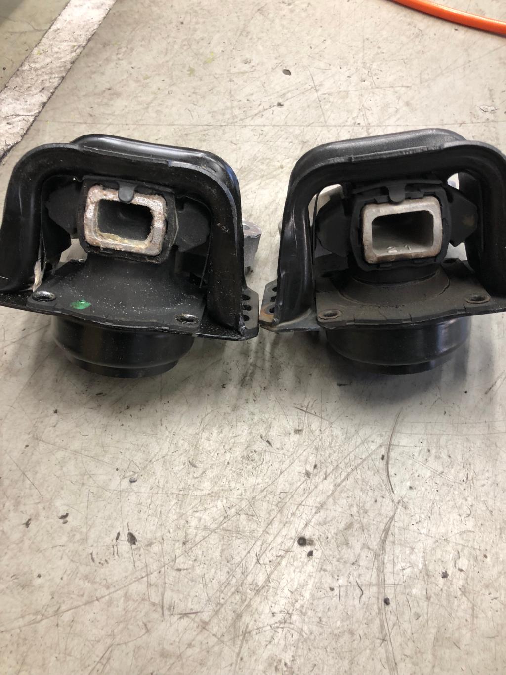 エンジンマウント