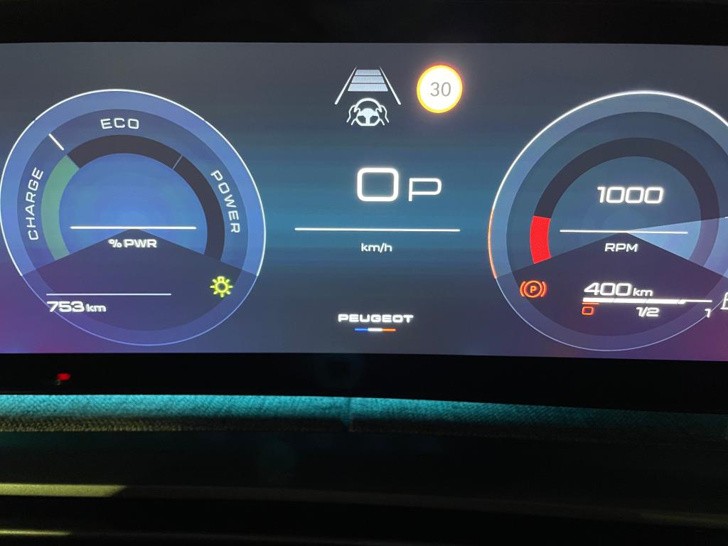 夜の3008（インテリア）