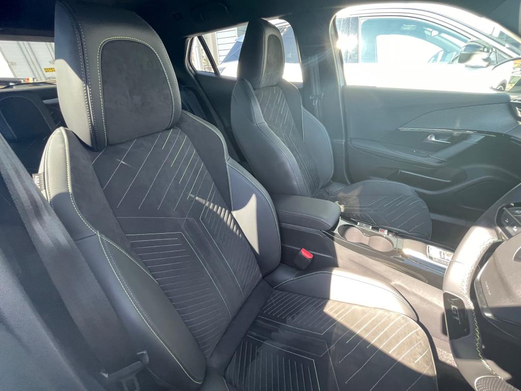 プジョー2008（インテリア）