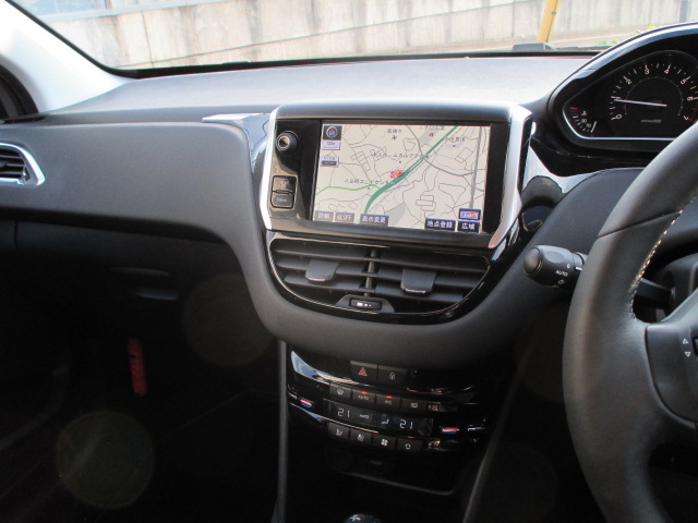 208試乗車販売しちゃいます