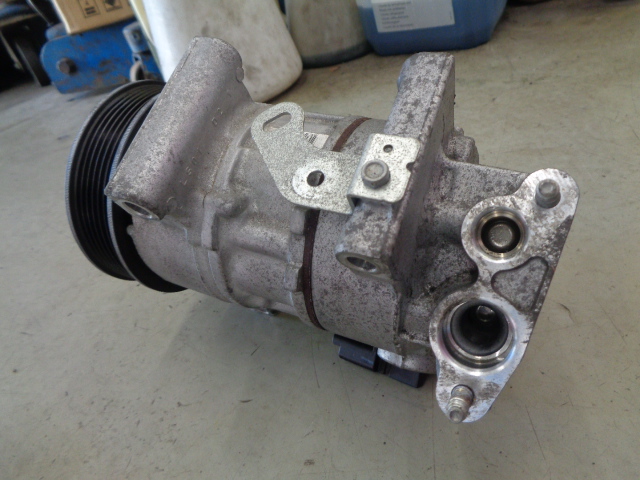 エアコン冷えない・・・