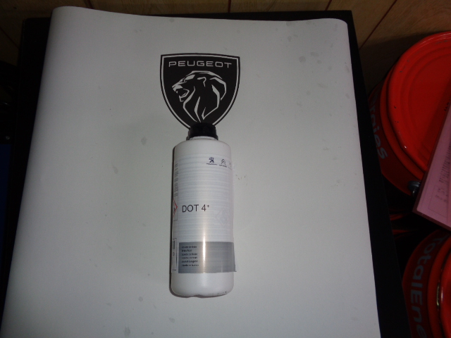 ブレーキフルードを定期交換する理由